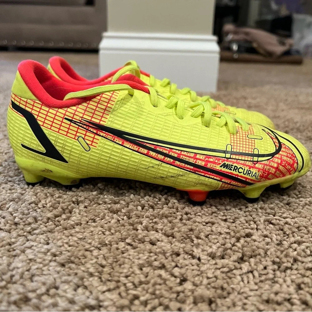 Nike Jr. Mercurial Vapor 14 Academy FG/MG, Size 3.5Y - Picture 6 of 9